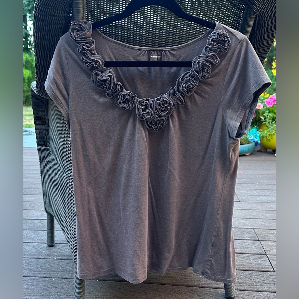 Garnet Hill Top size medium plum gray